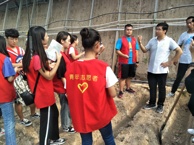 【三下乡】走进创业园区 体味科技农业——经济与管理学院大爱志愿者服务队科技帮扶团“三下乡”实践纪实