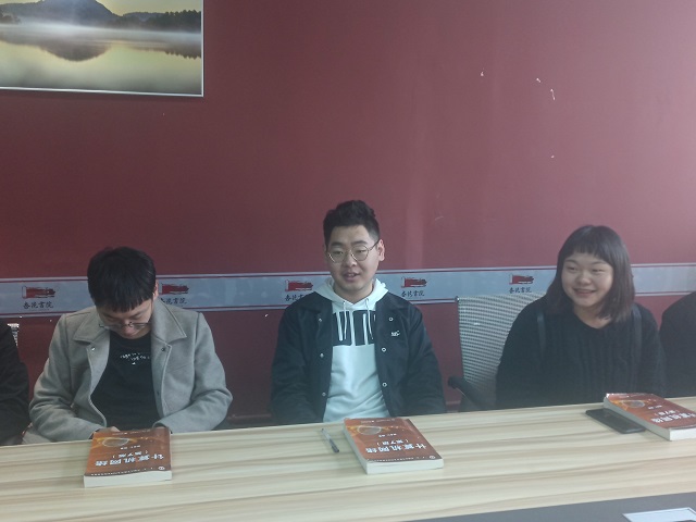 【完满班级】公交车让座之公益辩论赛——大数据学院软工1604班开展完满班级活动