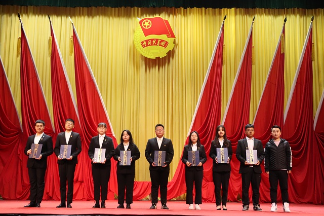 昔日风雨同舟 明朝共赴辉煌——经济与管理学院举行第十一届学生会见面会