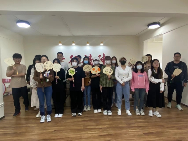 艺术是生活的镜子——经济与管理学院四月完满团支部纪实(九)