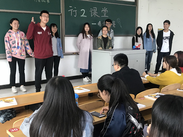 【完满班级】嘹亮歌声 洒落校园——淬炼商学院九月完满班级主题活动（三十一）