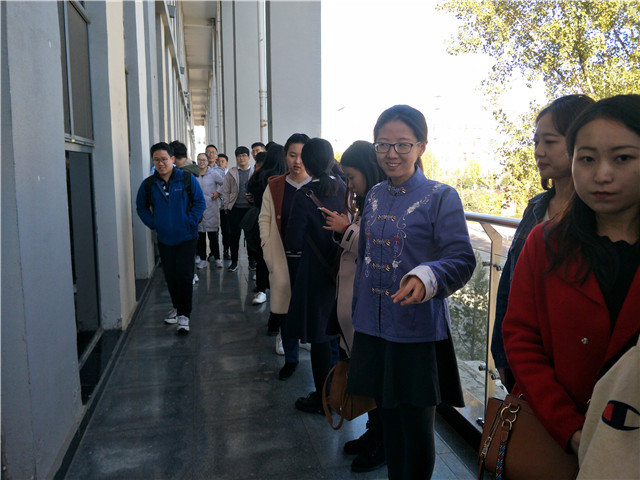 【完满班级】职场第一课之语言的魅力——远景学院2015级开展完满班级活动