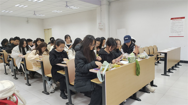 【完满团支部】落叶方可知秋 且听微风徐来——淬炼·国际商学院财务2201班完满团支部活动