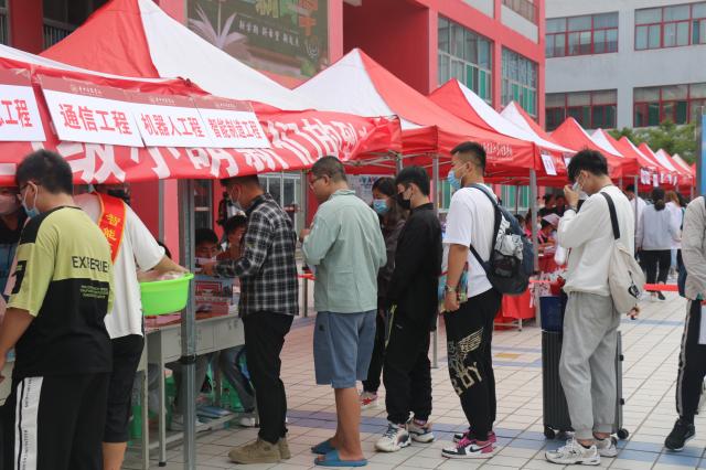 【迎新纪实】与你相约 智院的新里程碑——智能工程学院2021级迎新