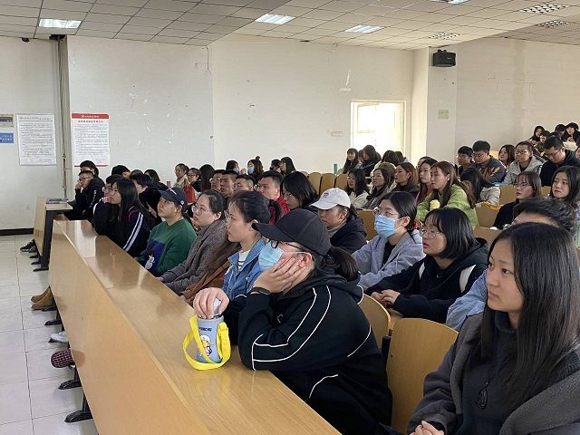 【辅导员说完满】明确人生价值方向 锤炼青年责任担当——食品与环境学院2018级主题年级会