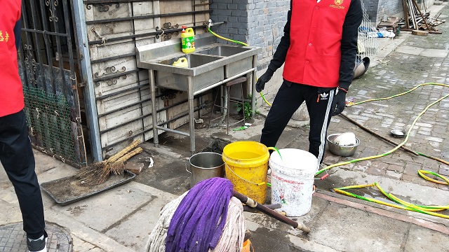 【完满班级】与爱并肩 公益同行——环科系资环1701完满班级活动