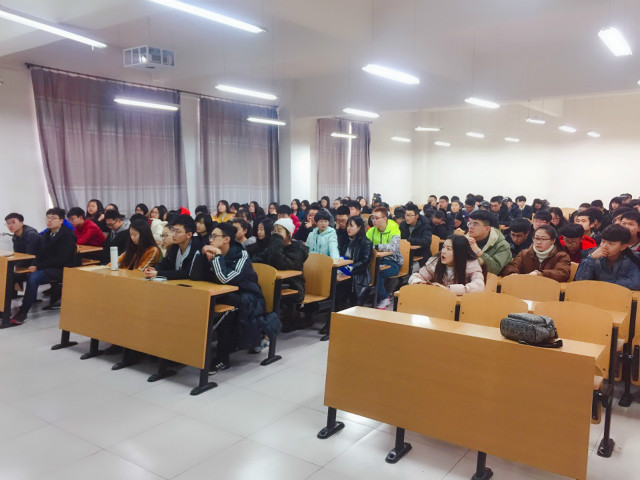 【辅导员说完满】远离校园欺凌 共创平安家园——远景学院2017级举办主题年级会