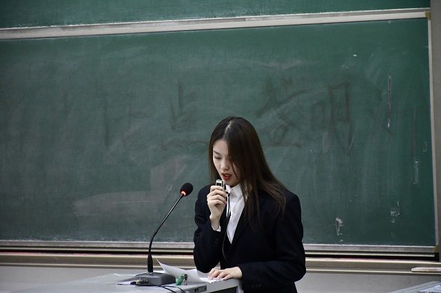 【辅导员说完满】书香飘完满 大咖传记读书报告会——艺术传媒学院2020级辅导员说完满