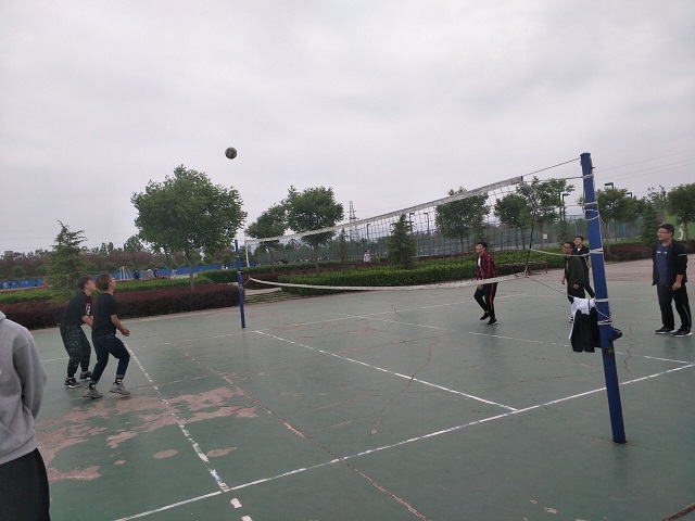 【完满班级】百舸争流 镌刻精神——经济与管理学院五月完满班级活动纪实（一）