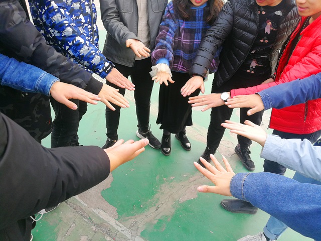 【完满班级】恰同学少年 风华正茂——艺术传媒学院产品设计1701班举办完满班级活动