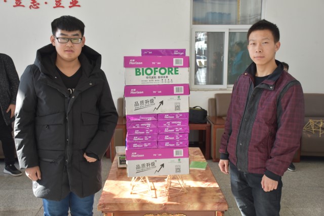 “筷”出巧艺 “桥”夺天工 ——信息工程系举办第四届“筷子搭桥”创意承重比赛