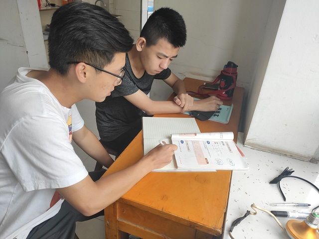 【暑假社会实践】青春实践 暖心课堂 ——食品与环境学院课程辅导社会实践活动