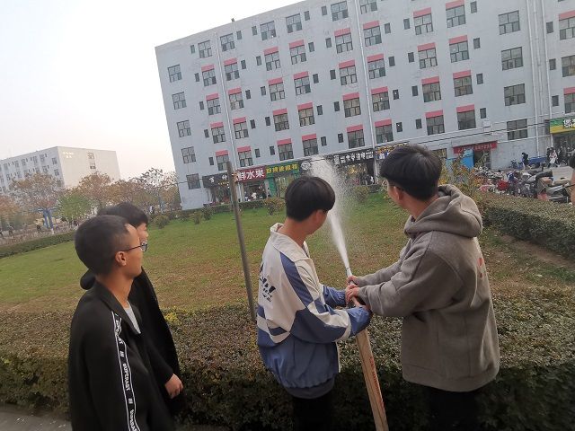 学长计划第691期：逆火而行 岁月静好——食品与环境学院“学长计划·百花讲堂”第86期