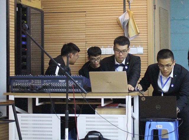 “21世纪•可口可乐杯”全国大学生英语演讲比赛信息学院选拔赛圆满落幕