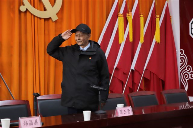【青春雷锋月】听党课 讲奉献——经济与管理学院赴白塔社区学雷锋
