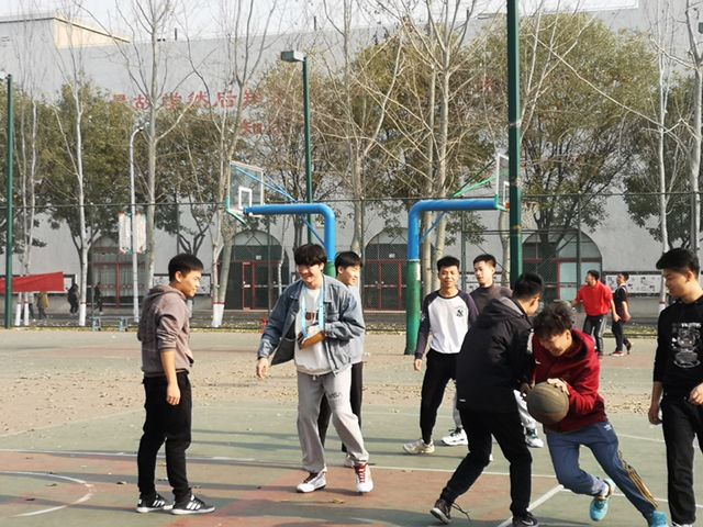 【完满班级】体育精神 坚持可贵——艺术传媒学院视觉1904班“意气风发 斗志昂扬”篮球趣味比赛