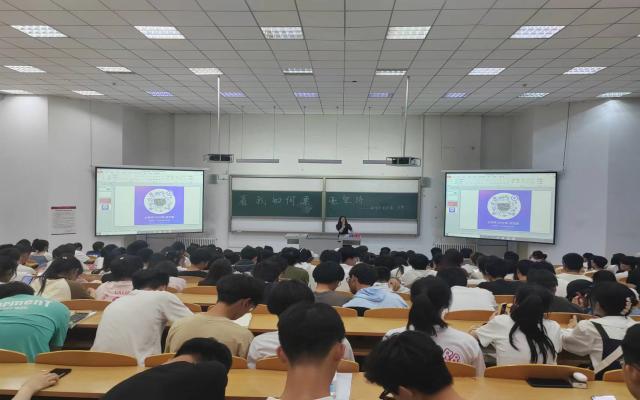 【辅导员说完满】看我如何漂亮坚持——大数据学院、信息工程学院2022级辅导员说完满活动