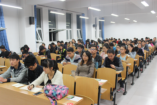 环科系举办“聚合全员智慧,实现完满教育新篇章”宣传工作培训会