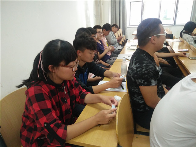 做一个把握温暖 传递正能量的宣传人——机电工程系举行宣传工作培训大会