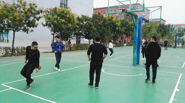 【完满班级】中秋杯激情篮球赛——电子1501班举办完满班级活动