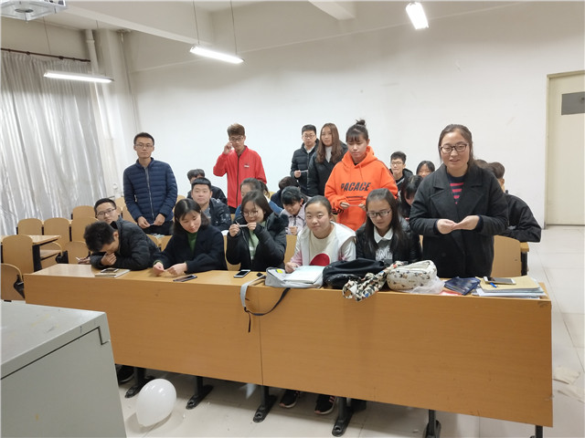 【完满班级】怀揣善良 爱暖寒冬——淬炼商学院“善”行青春主题活动(四十四)