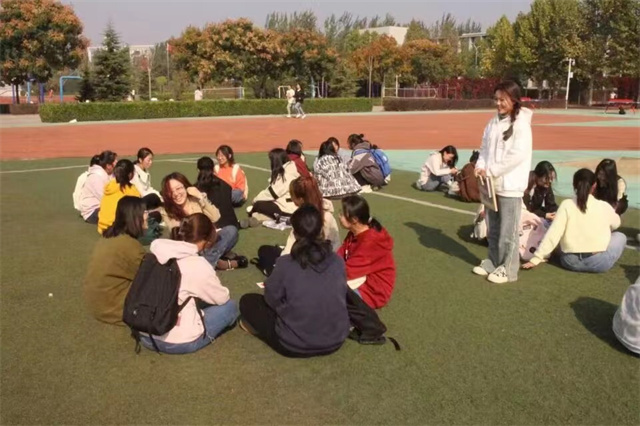 【完满团支部】悦动笔尖 约绘祖国——淬炼·国际商学院审计2304班完满团支部活动