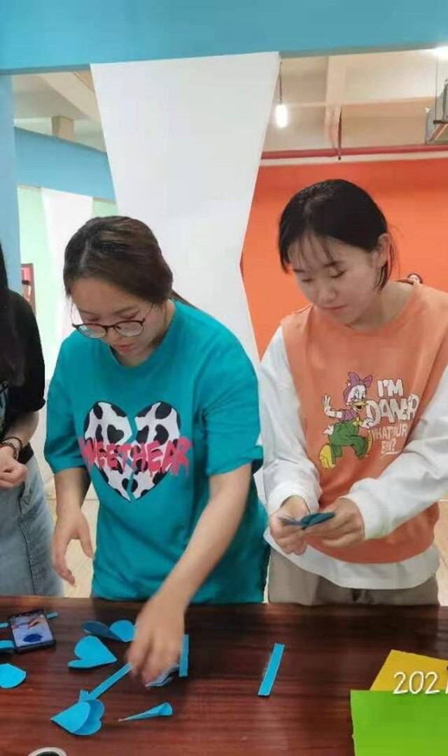 【完满班级】珍惜青春缤纷时 挑战人生至高点——经济与管理学院五月完满班级活动纪实（七)