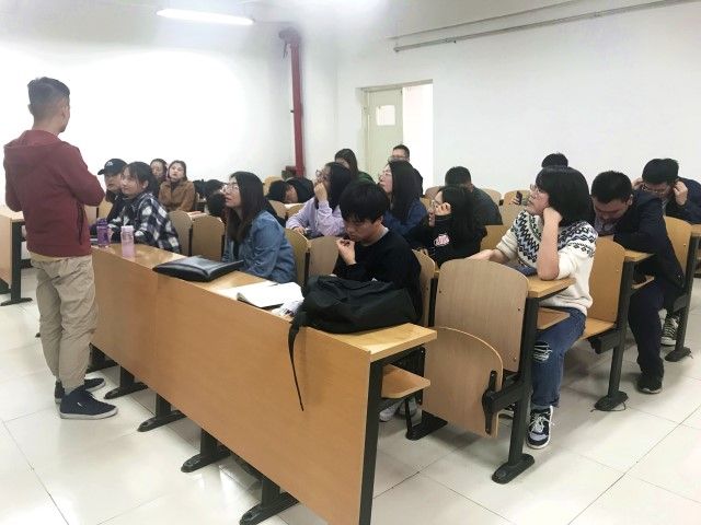 【完满班级】赏满园春色 品精彩人生——食品与环境学院资环1601班春游会