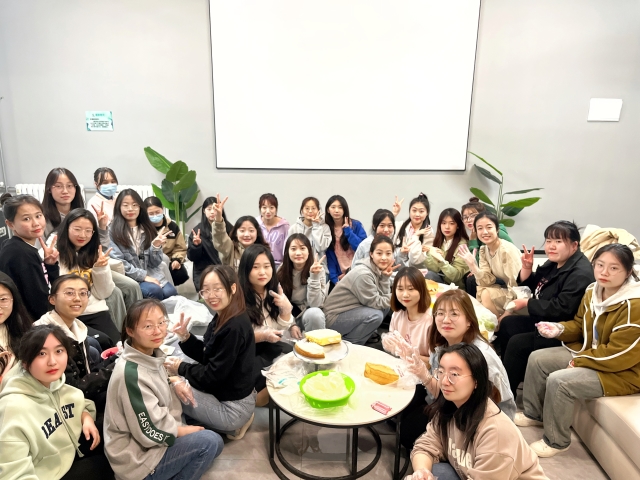【完满团支部】时光恰好 相约春天——经济与管理学院金融2001班完满团支部活动