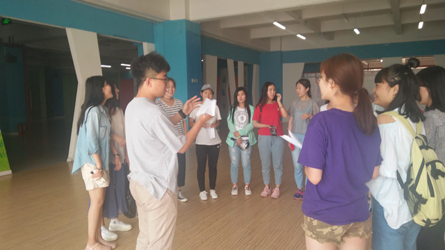 【完满班级】外语系“话远方•致青春”完满班级系列活动