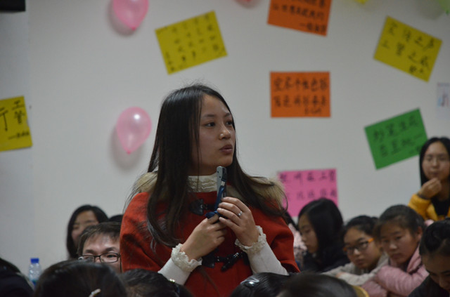 工管系举行第二届“家事班事信院事”校园记者节系列活动