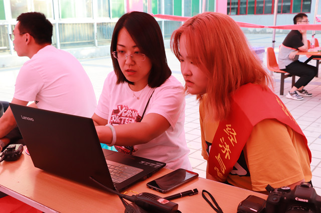 【2019迎新季】迎新更迎心 学长老师有话说——经济与管理学院开展“凝心聚力 师生携手共前行”2019年师生共迎新活动