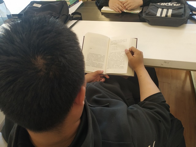 【完满班级】颂文章精华 品经典之灵——食品与环境学院生技1802班完满班级活动