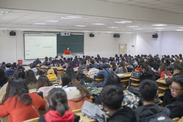 【辅导员说完满】生命无小事——艺术传媒系辅导员说完满