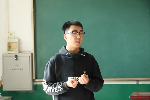 【1+1>2】“双院”协同育人 共育学生领导力
