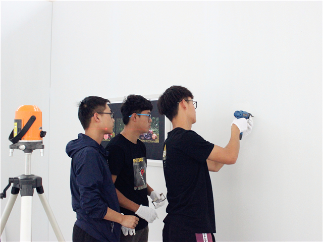 我校远景学子连续三年助力平遥国际摄影展