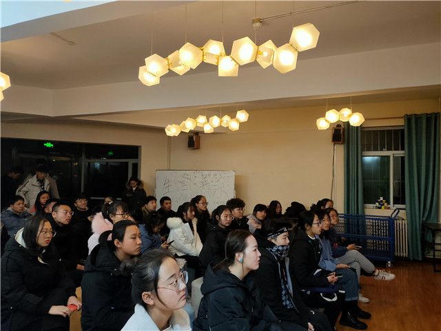 勇者无畏 呼唤和平——食品与环境学院“回望影史 经典重现”系列：第五期《红海行动》