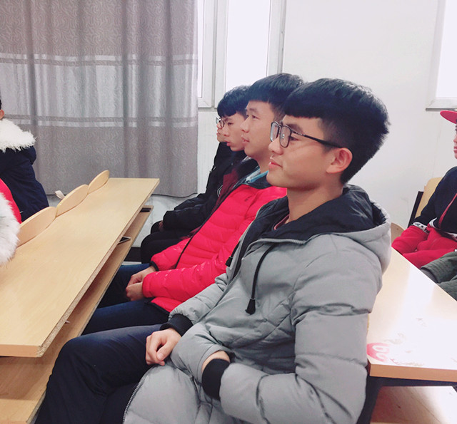 【完满班级】风羽同舟 羽过添情——淬炼商学院“创”享青春主题活动(一)