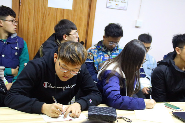 融合力量 赢在未来——智能工程学院第六期干部座谈会第二讲