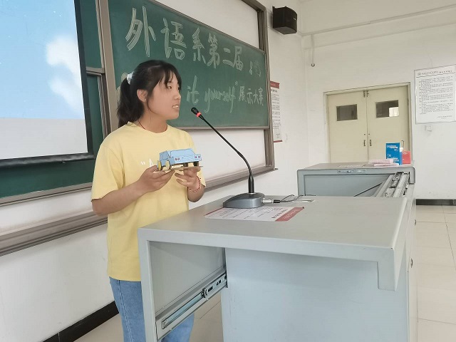创意手秀 思维无限——商务英语学院第二届“Do it yourself”展示大赛