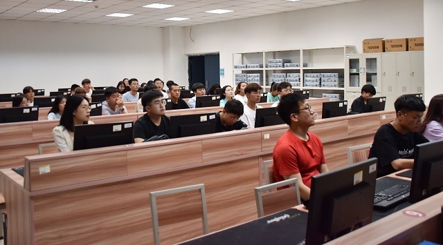 奇思妙想 创意无限——第三届“创想杯”招生广告创意大赛大数据学院、信息工程学院选拔复赛