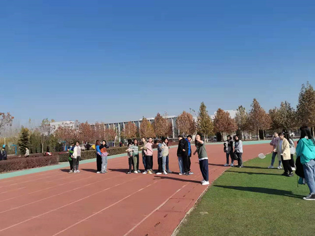 【完满班级】体艺如花绽放快乐校园 青春似火燃烧亮丽人生——淬炼商学院财务2011班完满班级活动