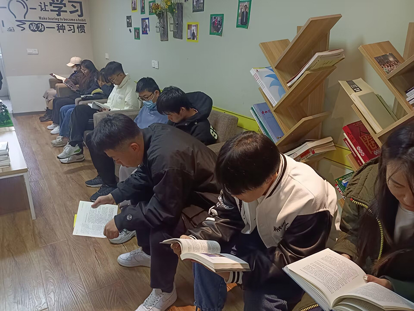 《向前一步》是一种态度