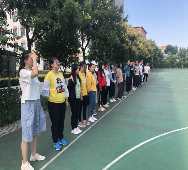 【完满班级】数据1802班“青春无限——汗水交兄弟”篮球赛