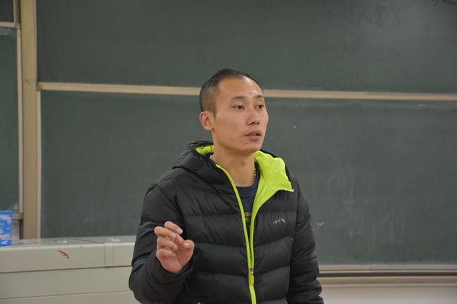 在最美年华里 树勤俭消费风——经管系举办17级国贸&资产评估专业年级会