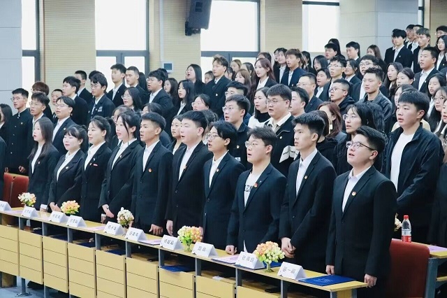 齐心协力筑未来 共赴经管新征程——经济与管理学院第十二届学生组织答谢会暨第十三届学生组织见面会