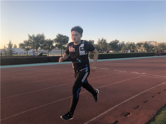 【完满班级】同拼搏 共青春——淬炼商学院十月完满班级主题活动（七十三）