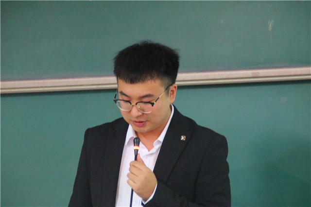 不忘初心,方得始终——智能工程学院干部演讲大赛