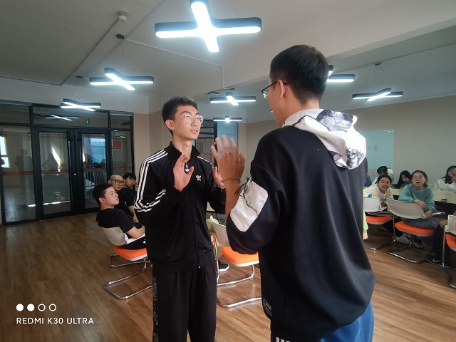 【完满班级】“趣味体育 健康成长”——数据2002班完满班级活动