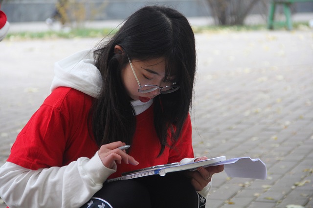 方寸之间 各施风采——食品与环境学院第五届“测方寸绘方圆”土地测量大赛